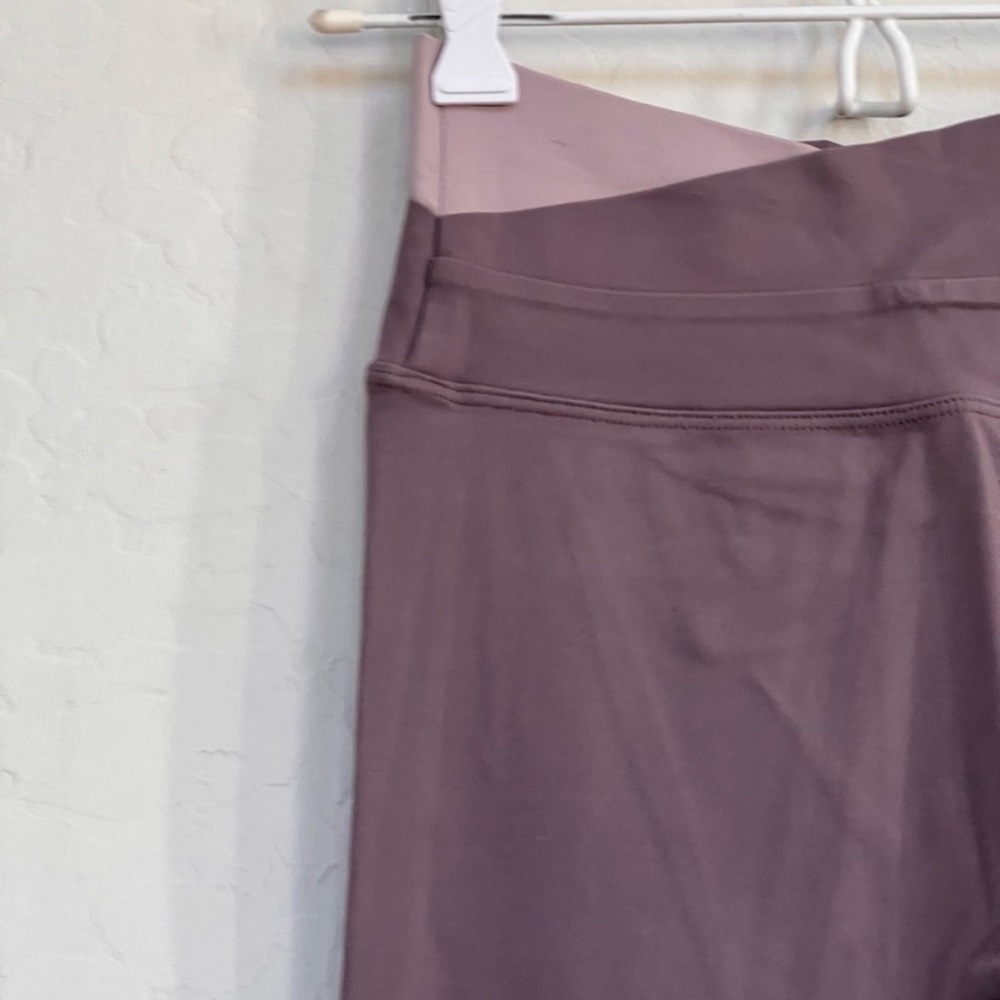 Halara In My Feels Cloudful Crossover Color Block… - image 4